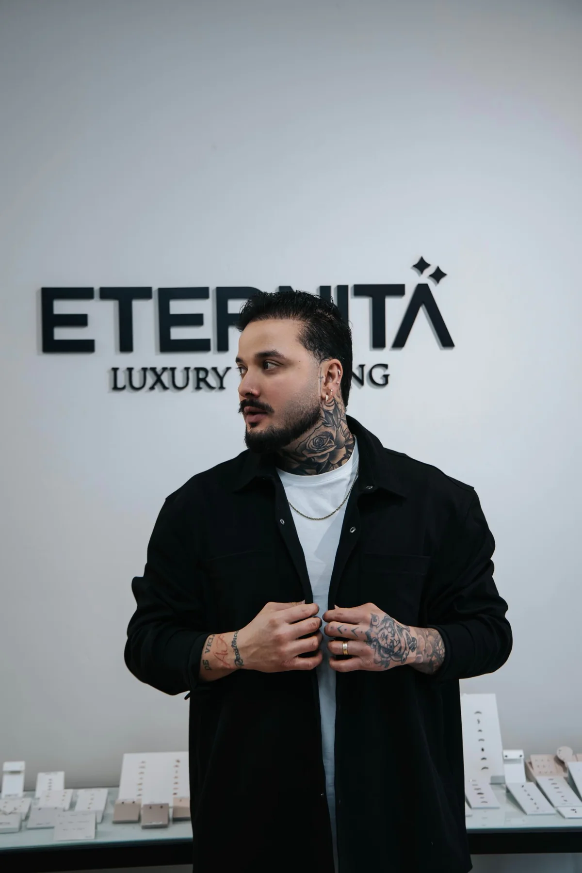 Lucca Gargioni, fondateur et body piercer d'Eternità